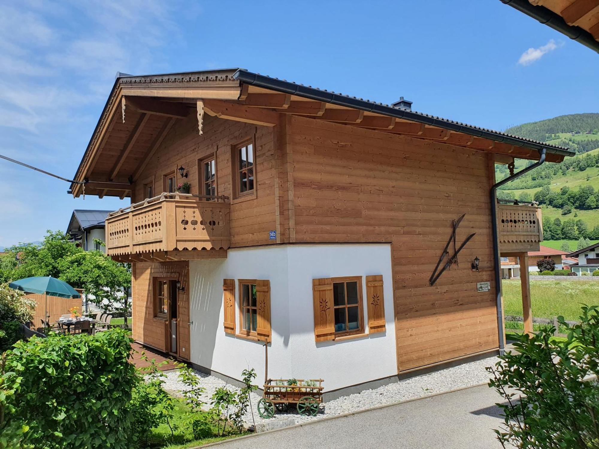Alpen Chalets Zell Am See Niedernsill Exterior photo